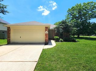 12443 Ridgecrest Dr, Willis, TX 77318