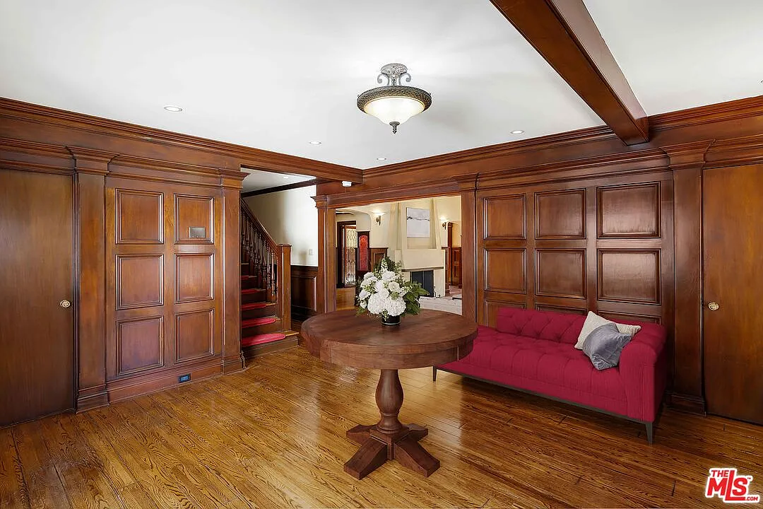 4 bed, 4.5 bath, 3654 sqft, $22,000 — Photo 2