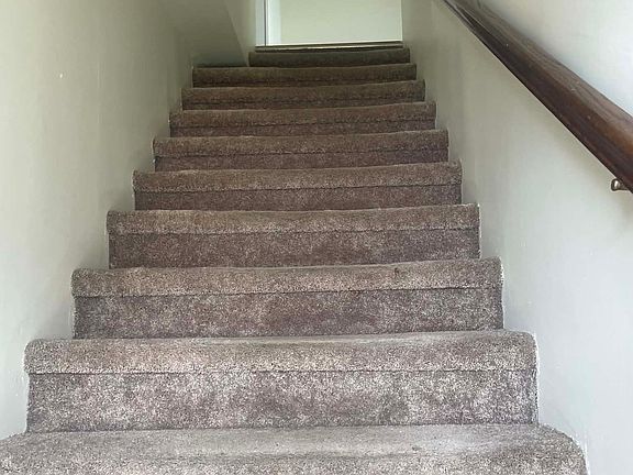 4th image of 29332 Maple Ave