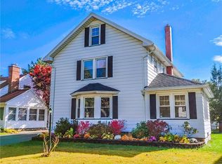 81 Scholfield Rd, Rochester, NY 14617