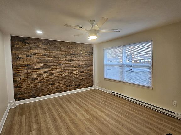 Custom columns and new ceiling fan