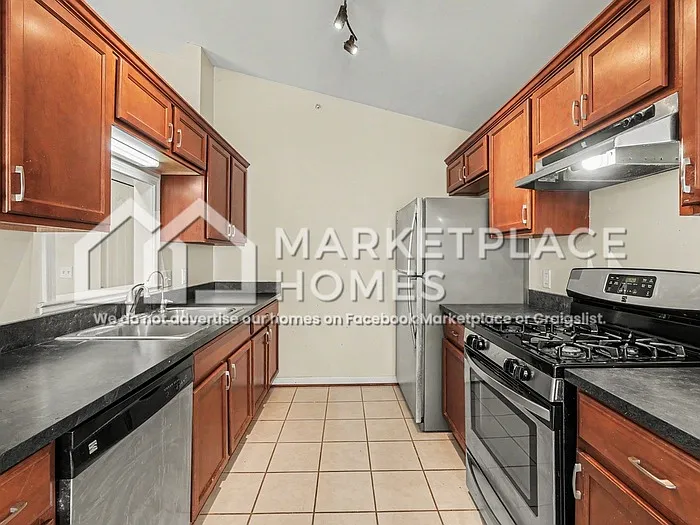 2804 Riversedge Dr — Photo 9