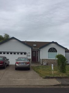 755 Crimson Way, Harrisburg, OR, 97446