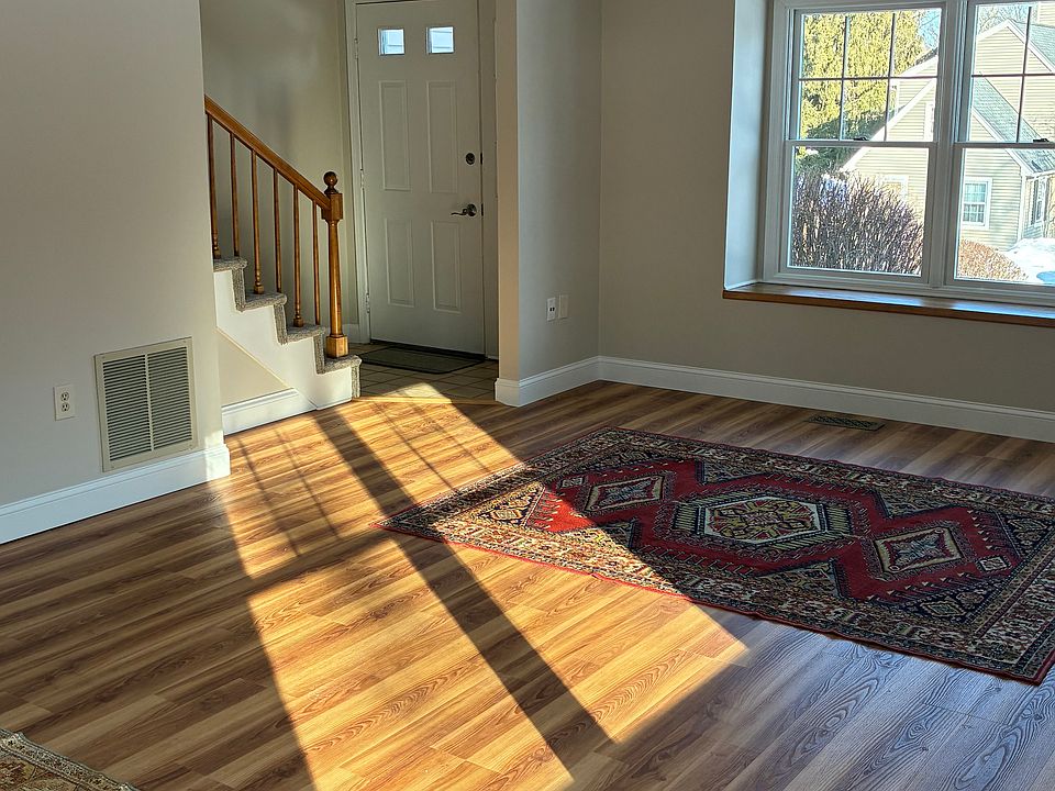 Open Living Room - Dining Room