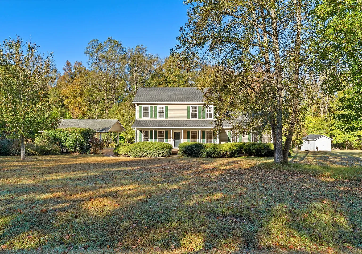 Updated 3 Br + Den Home W/ Workshop, Rv Parking Near Downtown Hillsborough — Photo 2