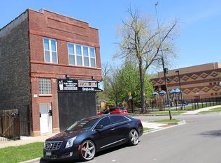 4900 W Walton St #2, Chicago, IL 60651