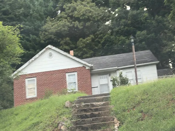 1318 Frank St, Kingsport, TN 37665