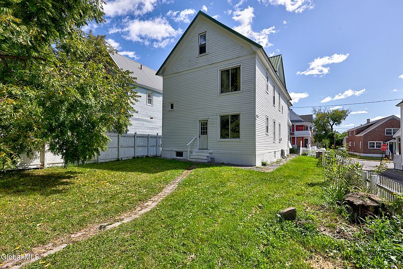 5th image of 81 James Street