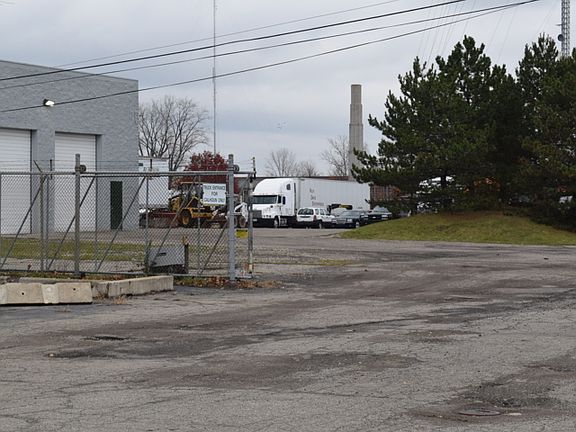 5th image of 20800 Coolidge Hwy