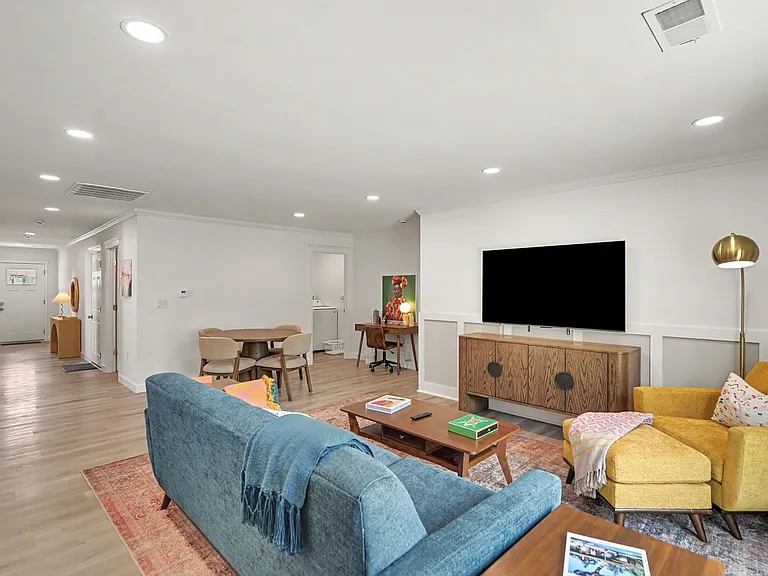 2080 Thimble Creek Dr — Photo 2