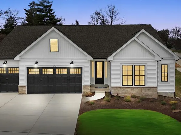 1 Canterbury Creekside Sommers, Ofallon, MO 63367