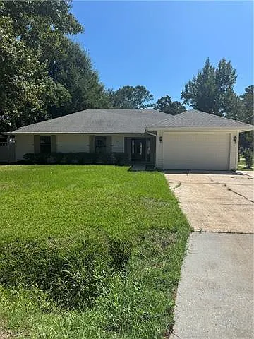 3 bed, 2.0 bath, 2020 sqft, $2,400 — Photo 2