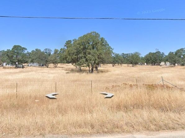 W Anderson Dr, Anderson, CA 96007
