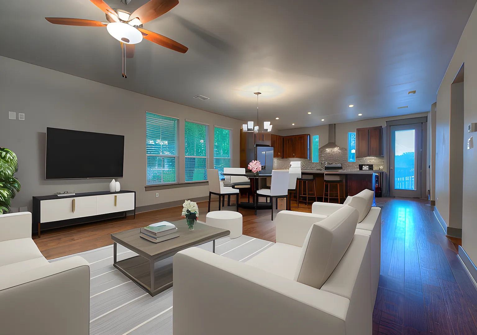 Ut Pre-Lease: 2014 Constructed 6 Bed / 5 Bath Home - Top Of The Line Finishes - Prime Location — Photo 2