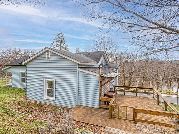 4th image of 109 Riverside Dr