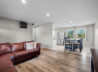 1742 Seminole Ave NW, Cedar Rapids, IA 52405