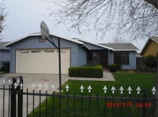 2106 S D St, Stockton, CA 95206