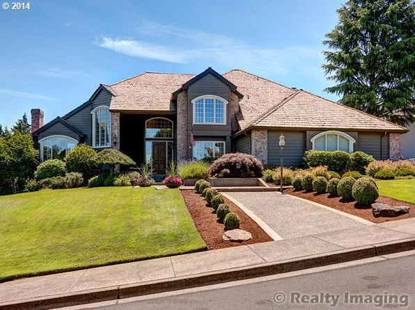 12195 SW Wildwood St, Tigard, OR 97224