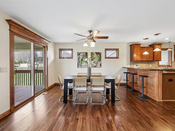 15419 Northview Dr, Urbandale, IA 50323