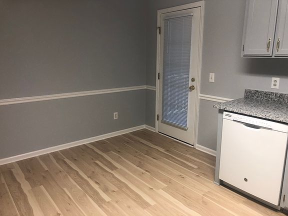 5th image of 1013 Don Blair Dr