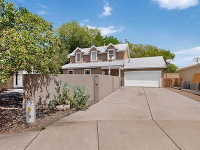 1531 Phoenix Ave NW, Albuquerque, NM, 87107