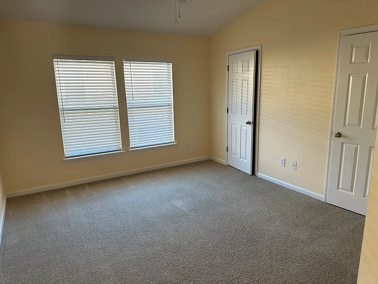 12997 Sunset Lake Dr — Photo 6