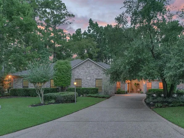 14 Highwood Rd, Montgomery, TX 77356