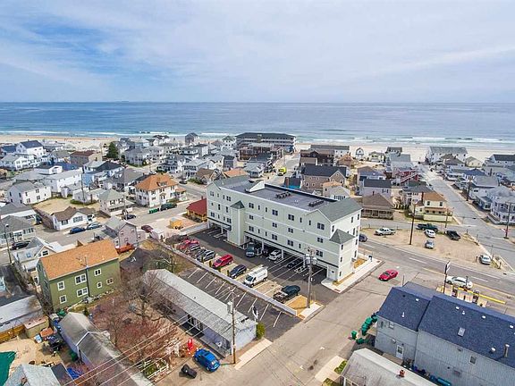 2nd image of 33 Ocean Boulevard #3