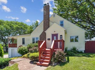 1800 Cornwall Ave, Waterloo, IA 50702