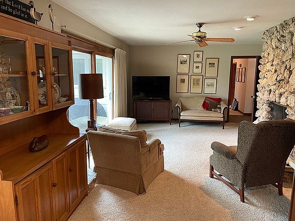 5th image of 4317 Hart Dr