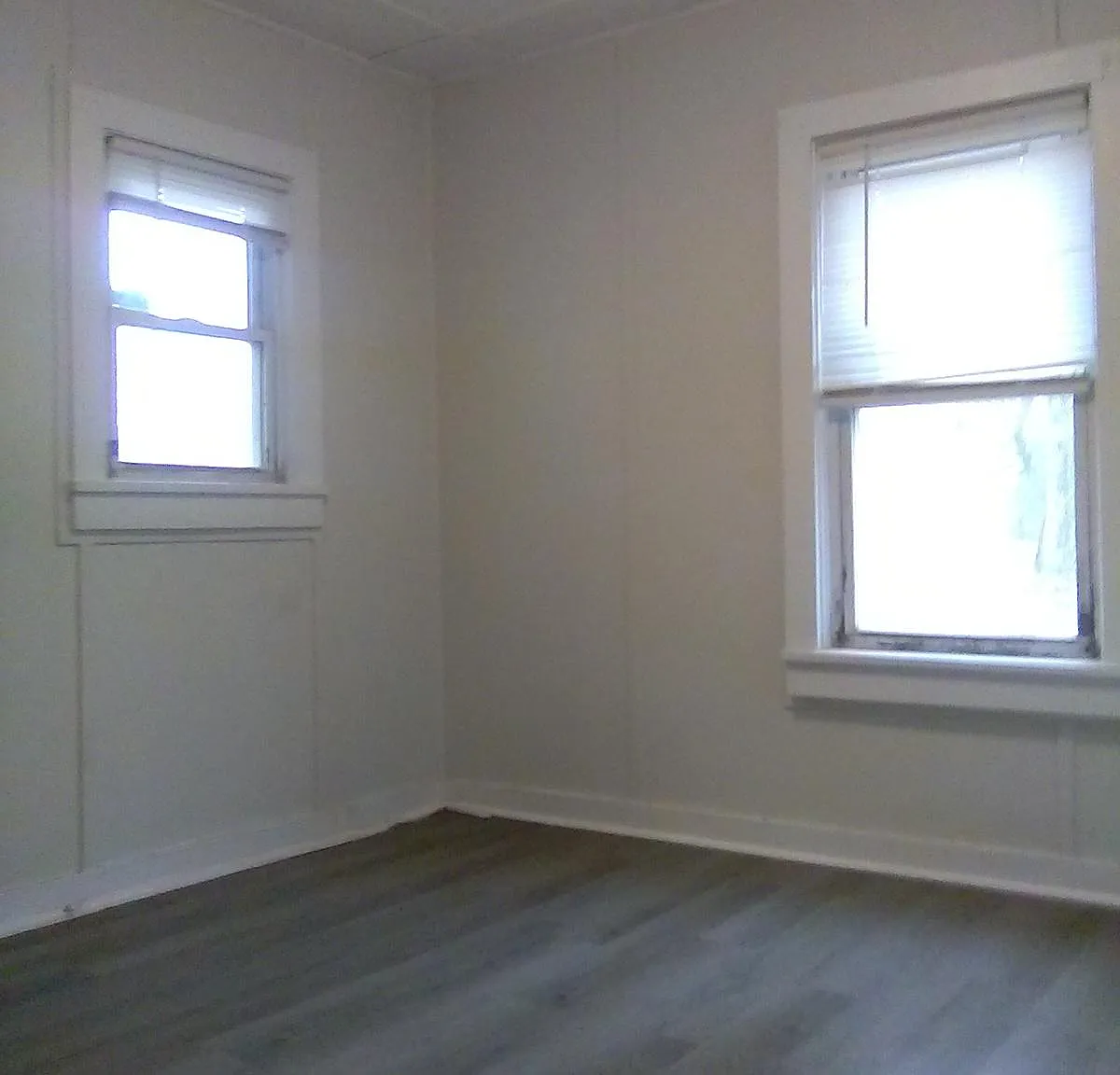 3 bed, 1100 sqft, $2,300 — Photo 4