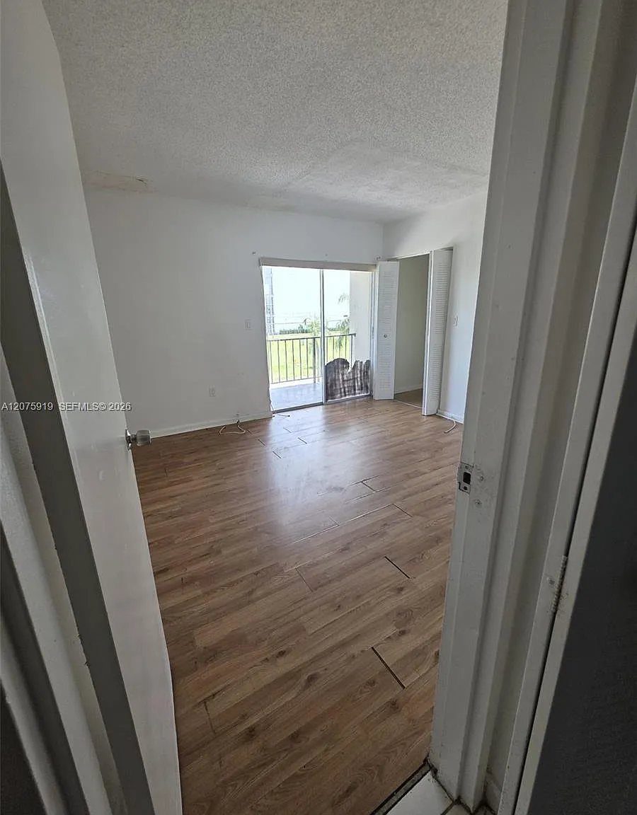 Condado Real Condo — Photo 2