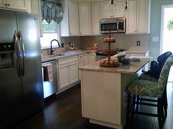 4th image of 108 Arrowhead Dr