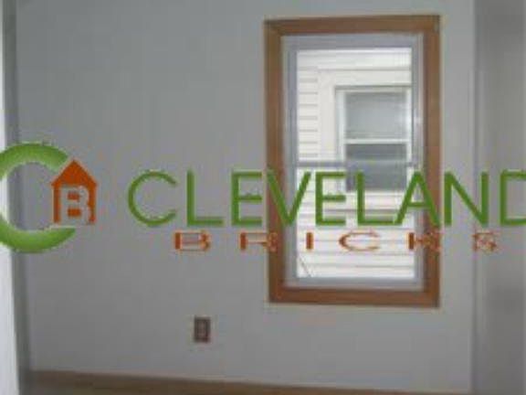 3rd image of 3472 W 90th St