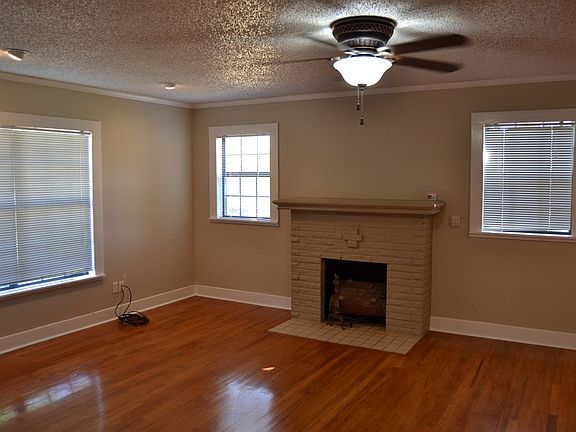 3rd image of 1721 N Chadbourne St