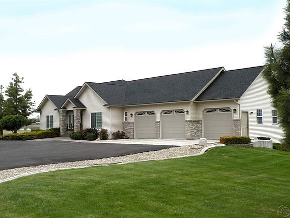 2nd image of 668 Lone Willow Dr