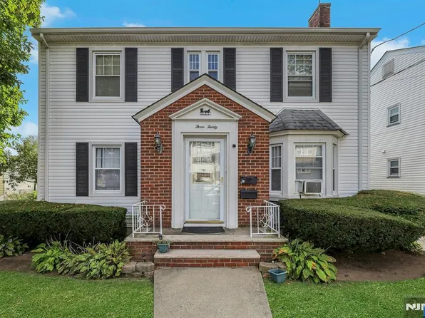 330 Hickory St, Kearny, NJ 07032