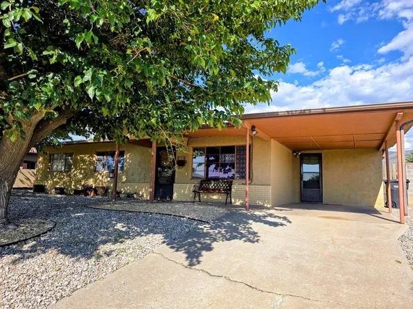 2404 Westminster Ave, Alamogordo, NM 88310