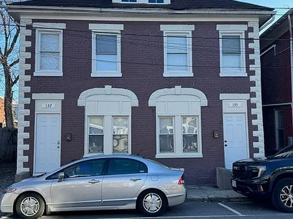 135-137 Fairground Ave, Hagerstown, MD 21740