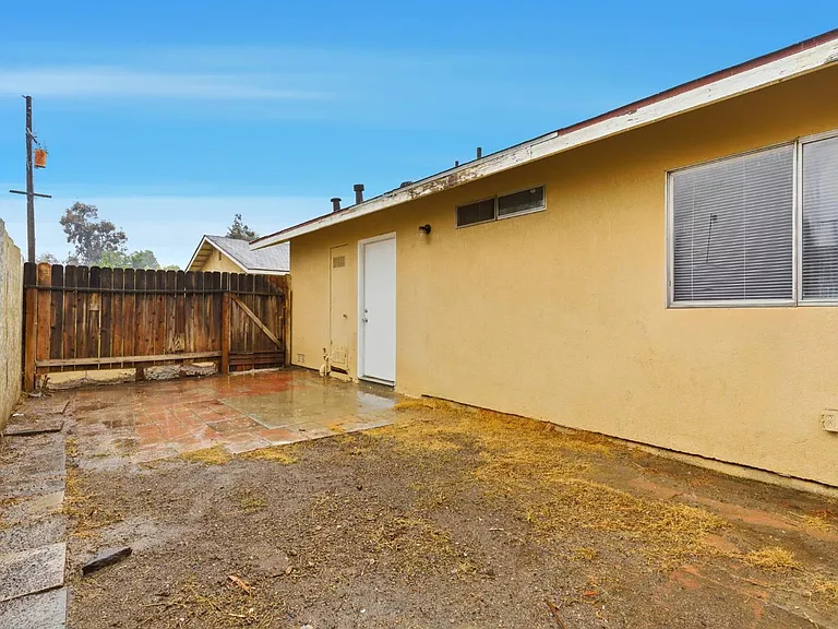 616 S Irwin St #C — Photo 26