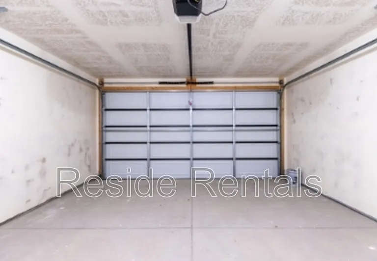 35 N Gateway Dr #2 — Photo 11