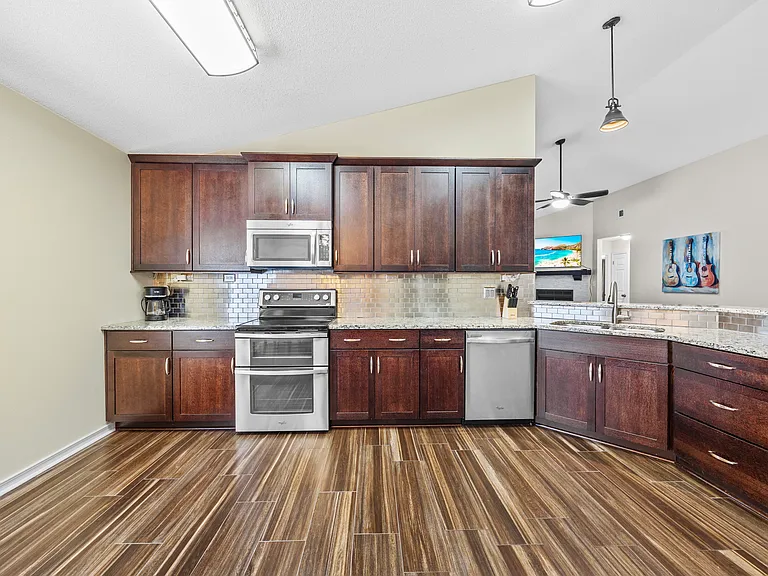 8551 Wilburn Cv — Photo 8