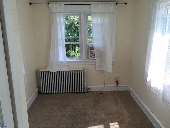 5th image of 139 Saint Charles St