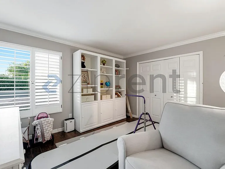 7551 E North Ln — Photo 24