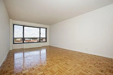 Rented by Siderow Residential Group