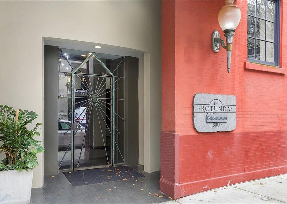 1st image of 330 Julia St APT 315