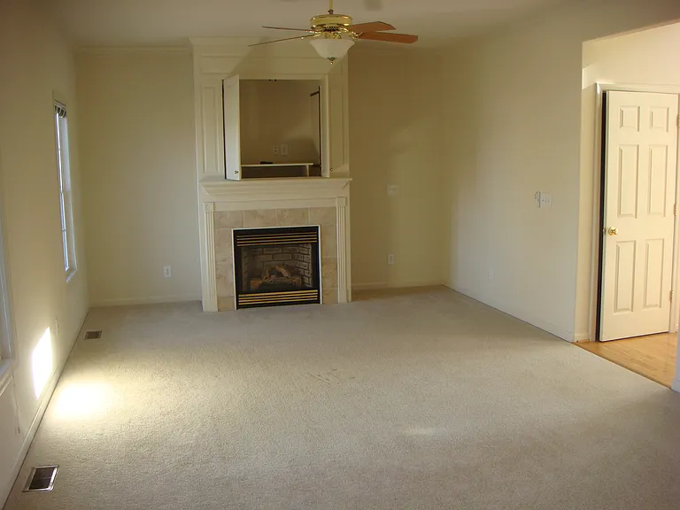 183 Creek Curve Dr — Photo 3