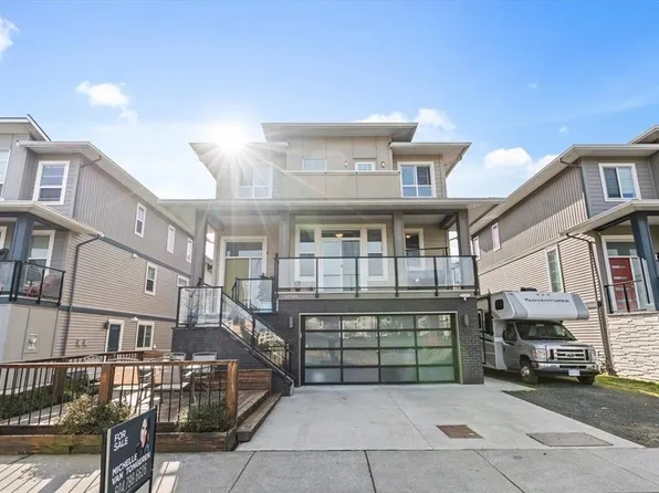 45582 Meadowbrook Dr, Chilliwack, BC V2P 0G6