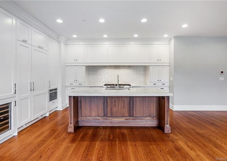 1st image of 2 Weaver St #5A