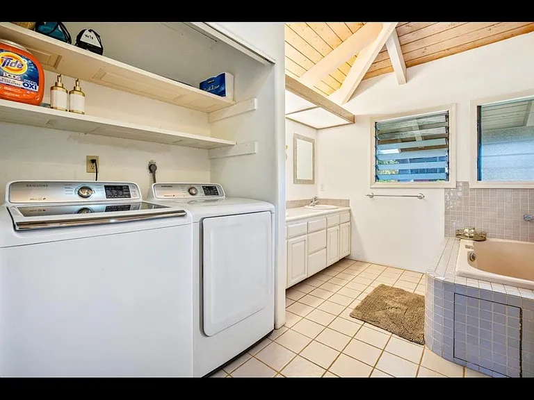 3863 Mahinahina St #1 — Photo 4